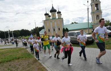 Почти 3 000 воронежцев устроили массовый забег на набережной
