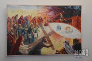 На снимке картина «Путь Нового Завета. Симон несет крест. Симон несет Свет Истины»