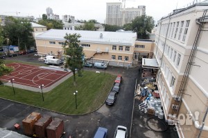 Вид с крыши во двор гимназии имени Басова