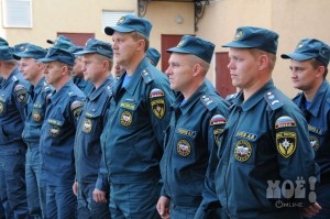 Смотр готовности воронежских спасателей для отправки на Дальний Восток