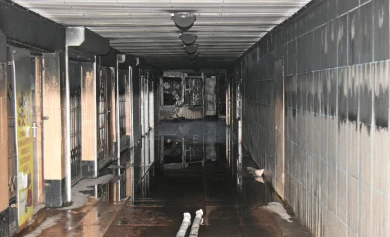 На пожаре в переходе у Политеха врачи скорой спасали женщину
