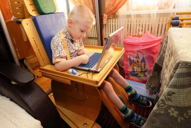 Пятилетнему ребенку нужна помощь в сборе средств на костюм для реабилитации
