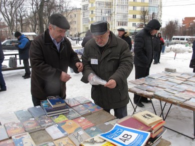 Как простой торговец книгами стал президентом книжных развалов Воронежа