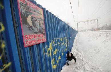 Незаконный переход через рельсы у «Динамо» в Воронеже вернулся