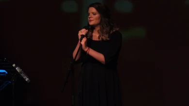 Поэтесса Вера Полозкова в Воронеже рассказала, какого музыканта считает великим русским поэтом