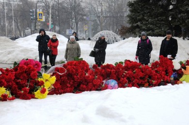 В Воронеже прошла акция в память о погибших в Кемерово