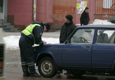Воронежцы смогут наказывать нарушителей ПДД с помощью мобильника