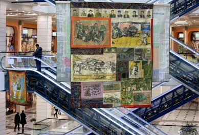 На открытии новой галереи в Воронеже картины подвесили в воздухе