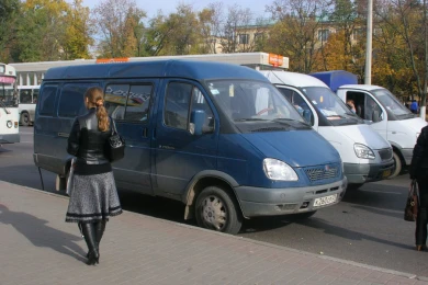 Девушка пострадала в столкновении «ГАЗели» и «Форда» в Воронеже
