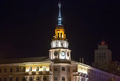 На зданиях на проспекте Революции установят архитектурную подсветку
