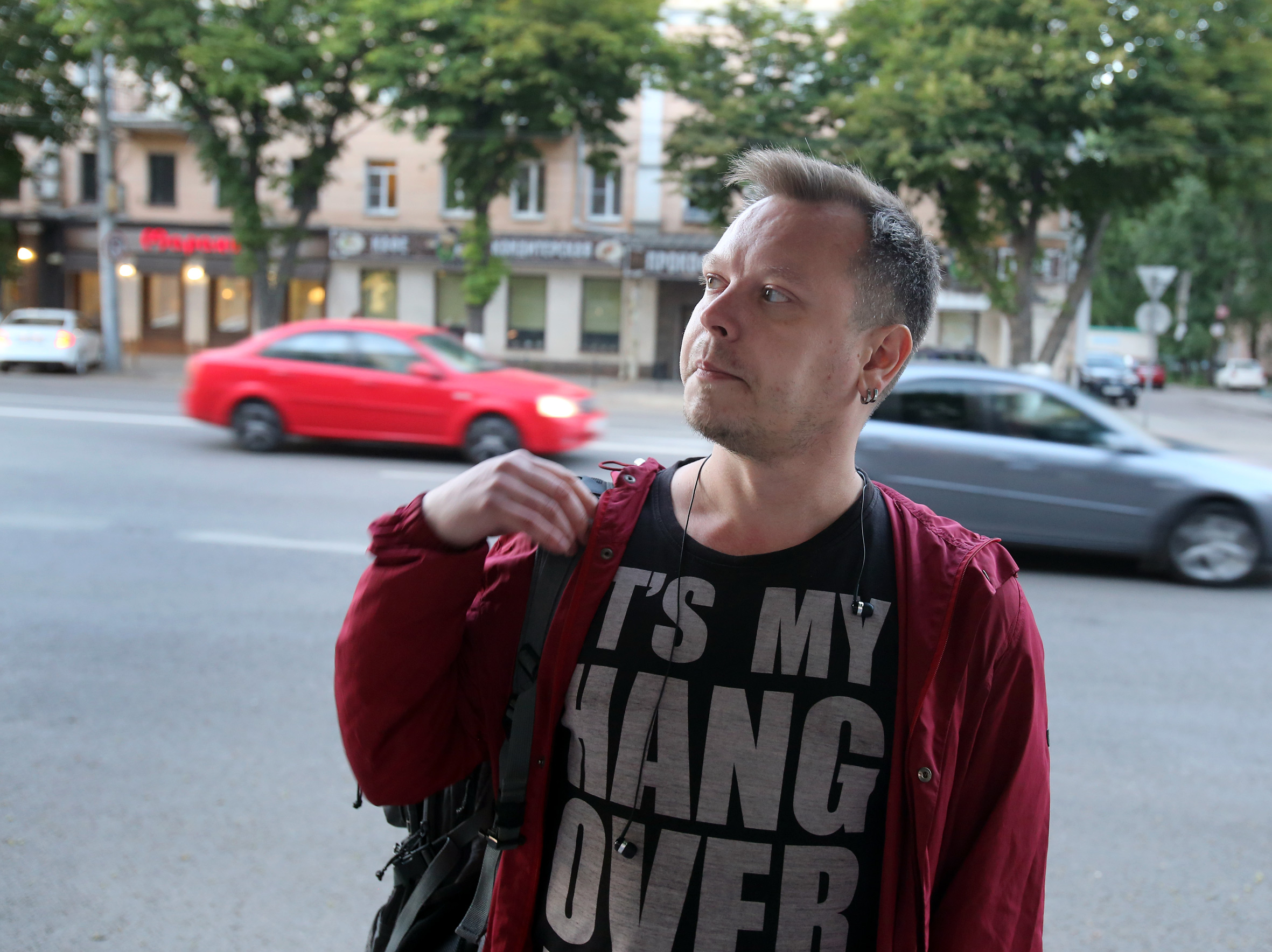 Алексей Дубанин признался, что раньше стихи никогда не сочинял, да и к поэзии особой любви не испытывал