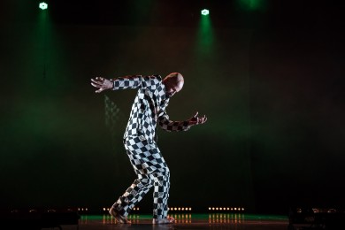 В Воронеже во время спектакля на сцену ТЮЗа выкатили гроб