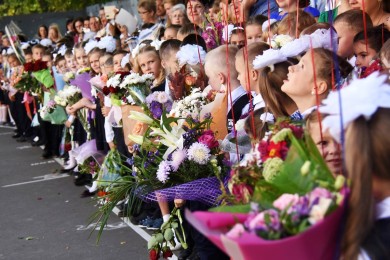 В Воронеже 10 школьникам на линейках 1 сентября вызывали скорую помощь