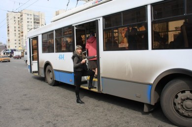 В Воронеже водитель потребовал от пассажиров заплатить по ночному тарифу до 22.0...