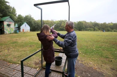 Стрелковые комплексы открестились от пуль, пробивших жилой дом и авто в Воронеже