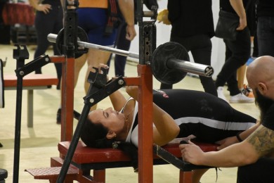 Филолог из Воронежа победила на чемпионате Евразии по пауэрлифтингу