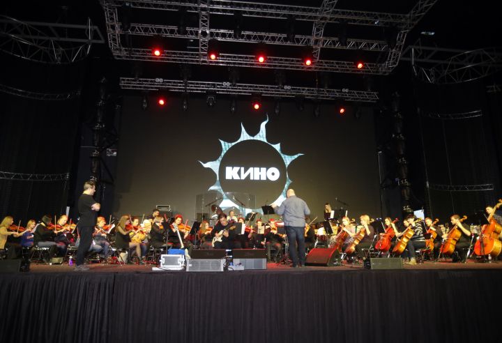 gitarist yurij kasparyan sygral v