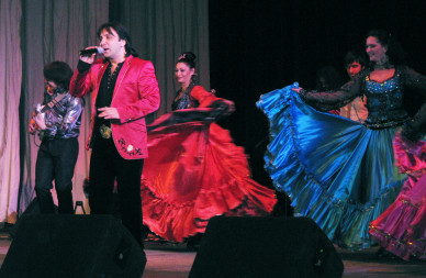 В Воронеже выступит самый популярный в стране цыганский ансамбль
