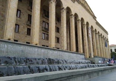 Севший не в то кресло воронежский депутат Госдумы вновь собрался в Грузию
