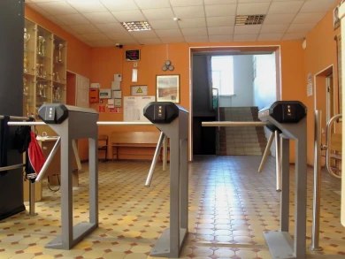 В Воронеже родителям вернули деньги за проходные карточки в школу
