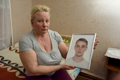 «Сын три часа ждал помощи в коридоре больницы… и умер»
