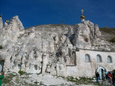 Пещерный храм воронежского «Дивногорья» передадут Русской православной церкви
