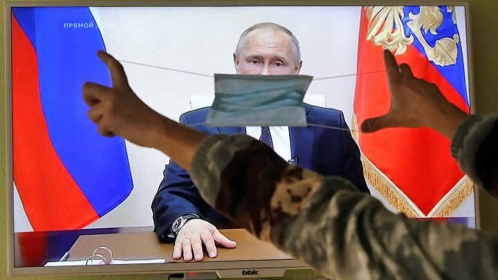 Выход в город на самоизоляции: за что могут оштрафовать и на сколько