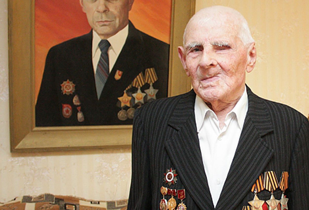 Нашла кавалера трёх Орденов Славы и Героя Советского Союза