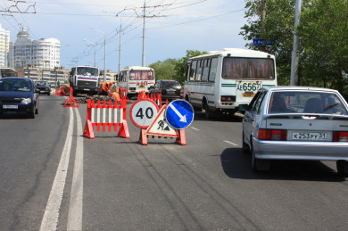 Москвич задавил дорожного рабочего в Воронежской области
