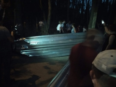 Заявлений в полицию от собственника забора в Северном лесу не поступало
